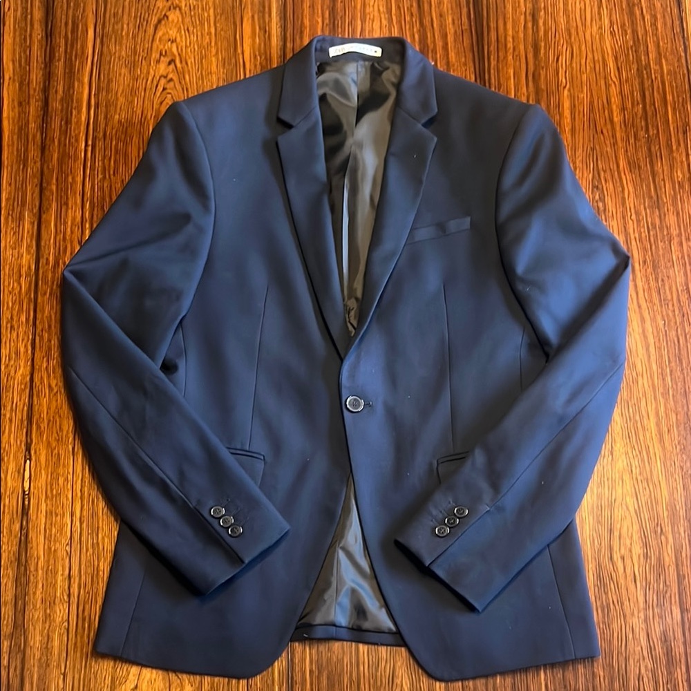 Zara - Blue Blazer with Notched Lapels and Structured Shoulders